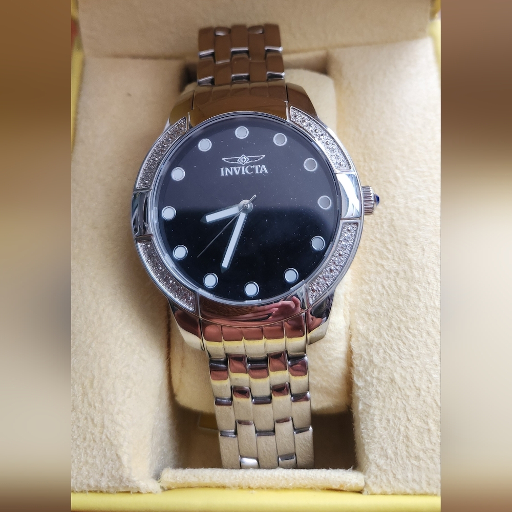 Invicta Men's Watch - Picture 2 of 10